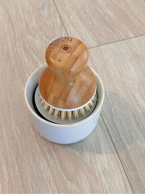 Full Circle Bubble-Up Dispenser & Brush Set